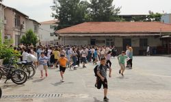 Okul heyecanı başladı… Ders değil, dert zili çaldı!