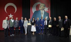 Konak'ta sporun emektarlarına vefa gecesi