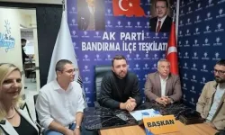 Bandırma’da CHP’den Ayrılan Özgür Özel AK Parti’ye katıldı