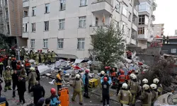 Maltepe’de 7 katlı binada kısmi çökme yaşandı
