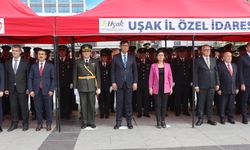 Uşak'ta 29 Ekim kutlamaları çelenk töreniyle başladı
