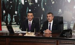 Çiğli Belediyesi'nden öğrencilere kırtasiye desteği