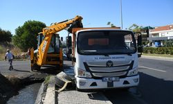 Kuşadası’nda Yağış Sezonu Öncesi Çalışmalar Sürüyor