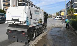 Kuşadası'nın Küçük Devi kenti tertemiz yapıyor