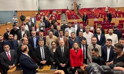 Yeni Parti’den meclis protestosu: Oturum ertelendi!