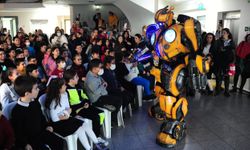 Balçova’da geleceğin mucitlerine Robot Show sürprizi