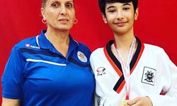 Sporcular taekwondo arenasında parlıyor