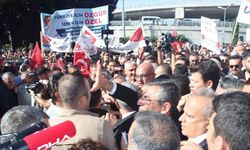 İzmir'de Özgür Özel izdihamı