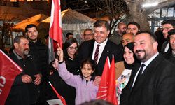 Başkan Cemil Tugay Ödemişlilerle İzmir Marşı'nı söyledi