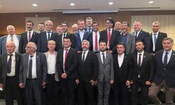 Özgür Özel Denizli'de başkanlarla bir araya geldi