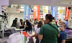 Veli dostu mağazada indirim izdihamı