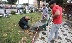 Menderes'te elektrik tesisatları yenileniyor