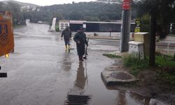 Bodrum Belediyesi’nin yağmur mesaisi devam ediyor