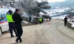 Bolu’da işçi servisi devrildi: Çok sayıda yaralı!