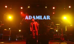 Adamlar İzmir’de unutulmaz bir konser verecek