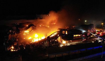 Çorum’daki fabrika yangını havadan görüntülendi