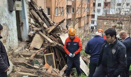 Tekirdağ’da 2 katlı bina çöktü
