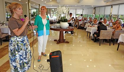 "Yılın Annesi" hayvansever Esra Kuşçu oldu