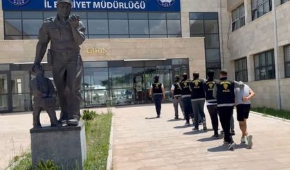 Travers fabrikasından 250 bin TL’lik bakır kablo ve malzeme çalan 5 kişi tutuklandı