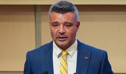 Sadettin Saran'a istifa protestosu