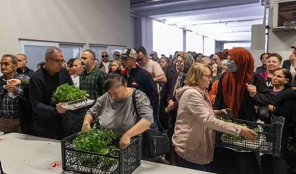Bornova'da toprağa can, üreticiye destek