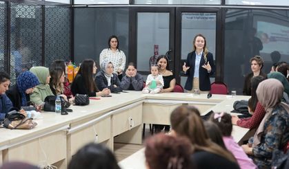 Anne Destek Programı mezunları sertifikalarını Başkan Mutlu'dan aldı