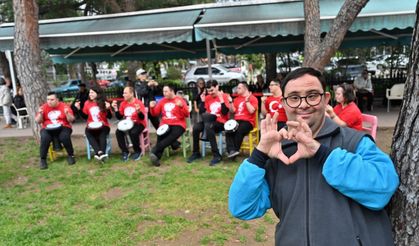 Bornova'da engel tanımayan ritimler kalplere dokundu