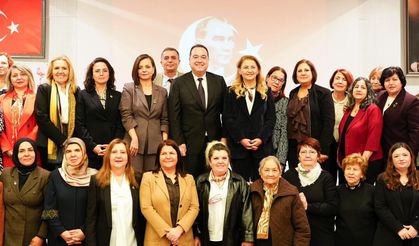 Kadın Belediye Başkanları Manisa’da Bir Araya Geldi