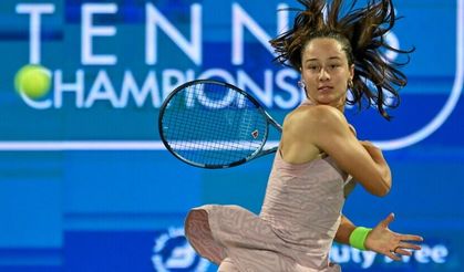 Zeynep Sönmez Eastbourne'da çeyrek finalde