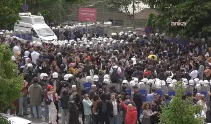 Bilgi Üniversitesi protestosuna polis müdahalesi