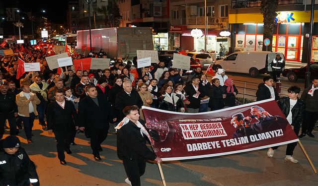 Kemalpaşa'da binler kurtuluş için yürüdü