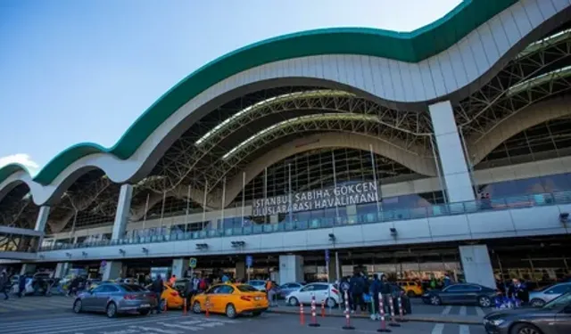 Sabiha Gökçen Havalimanı'nda uçuşlara sis engeli