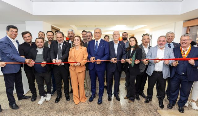 Konak’ta açılış maratonu: İki kütüphane, bir de Mutluluk Kahvesi