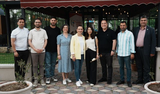 Manisa'daki eczacılar Akhisar'da biraraya geldi
