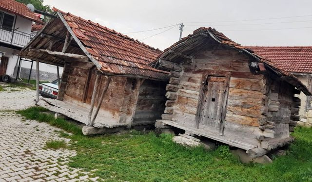Bu yapılarda bir tane dahi çivi yok... 100 yıldır ayakta. İşte hikayesi