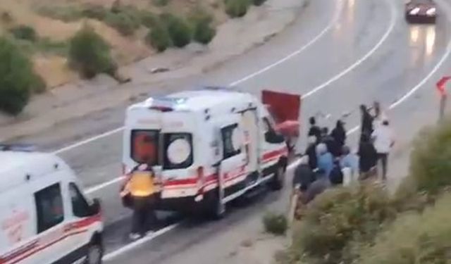 Edremit’te trafik kazası sonrası facianın eşiğinden dönüldü