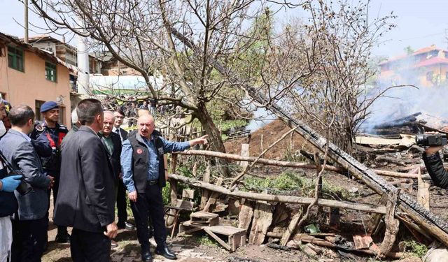 Vali Ali Çalgan: "Yangından etkilenen vatandaşlarımızın yaraları en kısa sürede sarılacak"  0