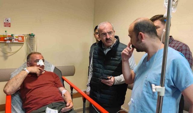 Vali Toraman otobüs kazasında yaralananları ziyaret etti