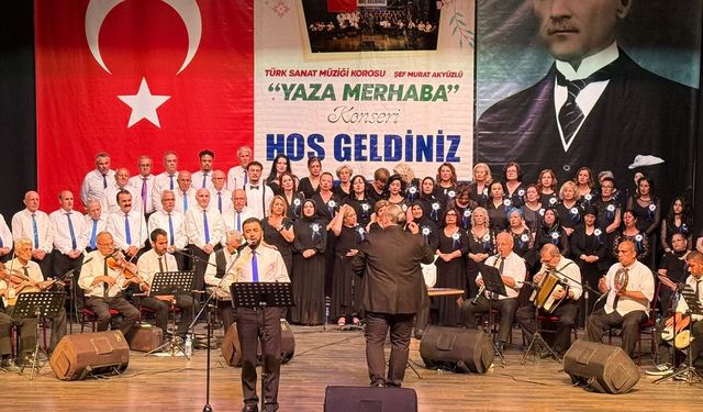 Başkan Çerçioğlu sevilen şarkıları Aydınlılarla buluşturdu