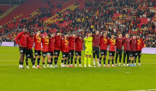 Göztepe, Adana Demirspor deplasmanında