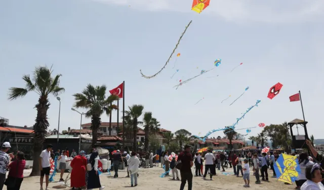 Muğla'da engelsiz uçurtmalar gökyüzünü renklendirdi