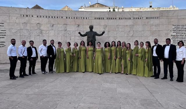 Müzik öğretmenleri İzmir’den ödülle döndü