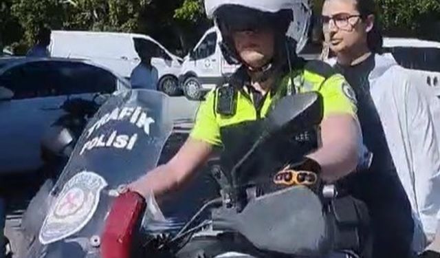 Kimliğini unutan öğrenciye polis yetişti, sınava dakikalar kala girebildi