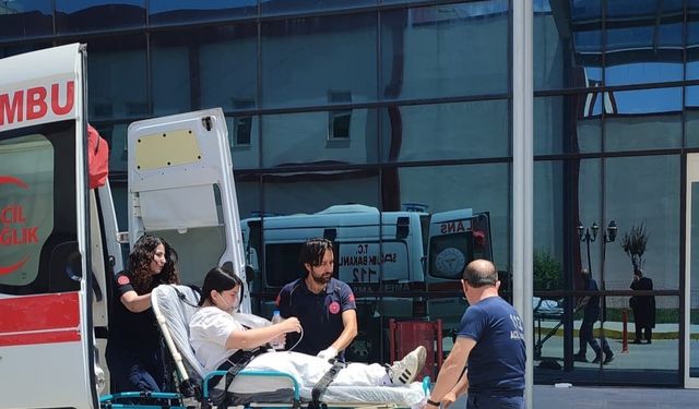 Genç kızı ambulansla sınava götürdüler