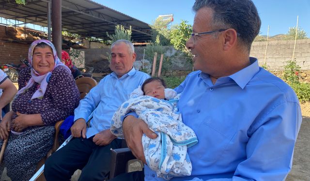 Bebeklerine Başkan Ferdi Zeyrek'in ismini verdiler