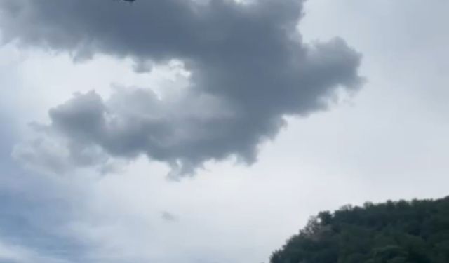 Gabar Dağı’nda kayalıklardan düşen genç, askeri helikopterle alındı