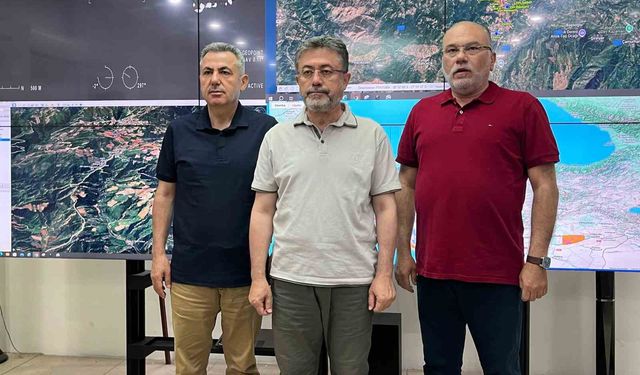 İzmir’de 5 köy ve 2 mahalle tedbiren boşaltıldı