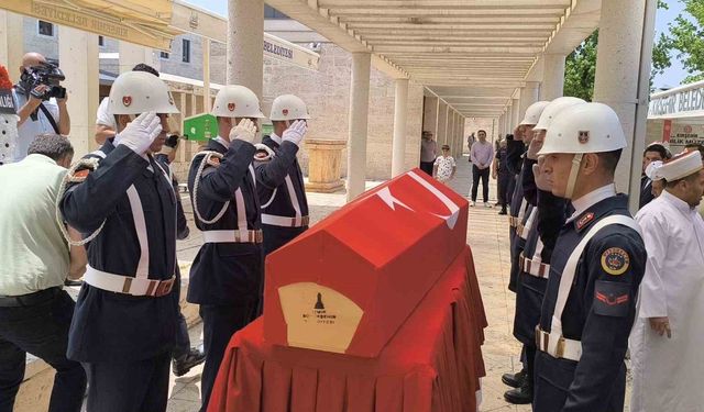 Kırşehirli uzman çavuş ve eşi trafik kazasında hayatını kaybetti
