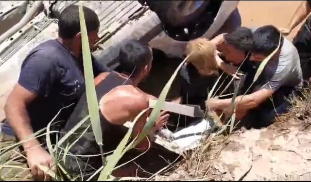 Otomobil sulama kanalına düştü: Sürücüyü itfaiye ekibi kurtardı