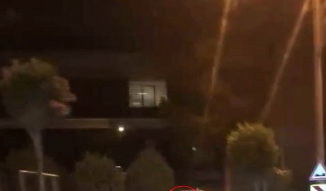 Şehrin göbeğinde "pes" dedirten kural ihlali: Kasasında yolcu taşıyarak ters şeritten ilerledi